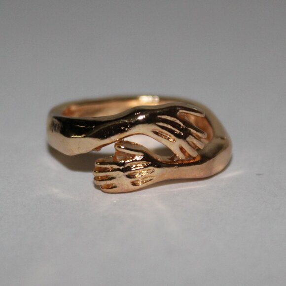 HUG RING - Picture 5 of 5